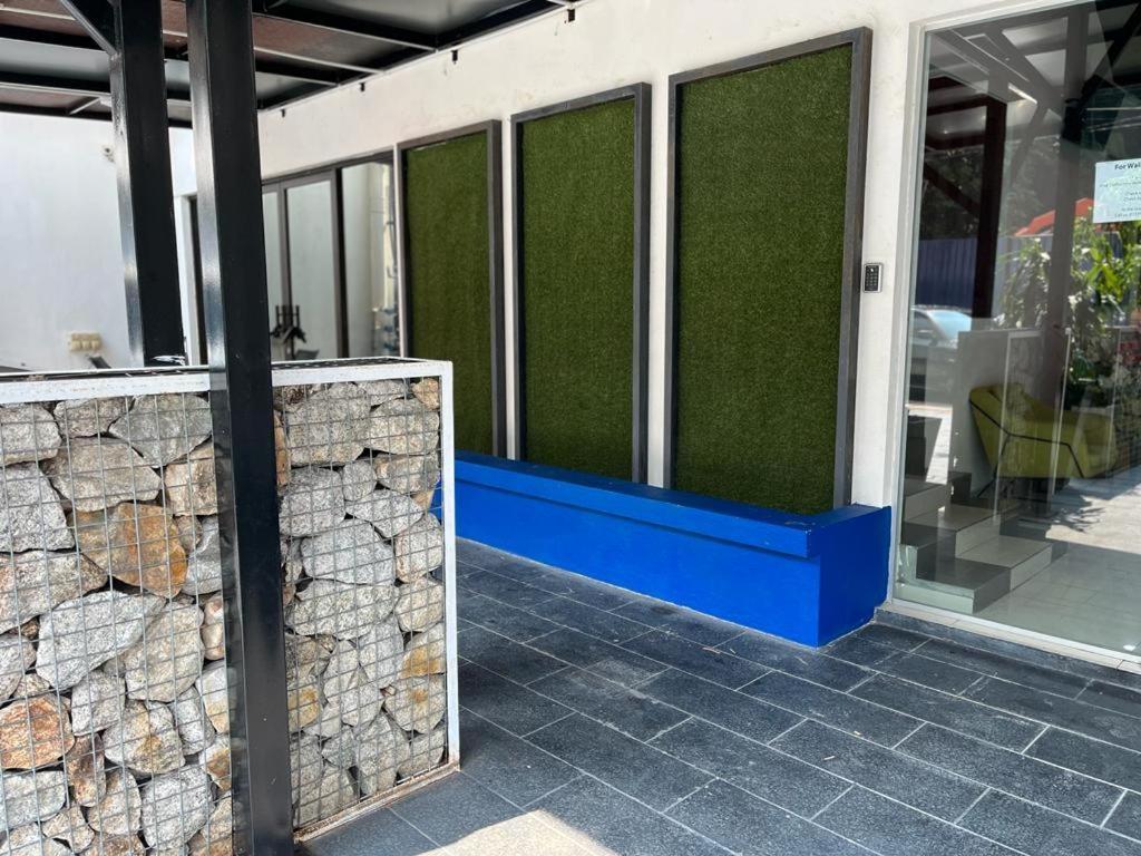 One Enigma Hotel Куала Лумпур Екстериор снимка
