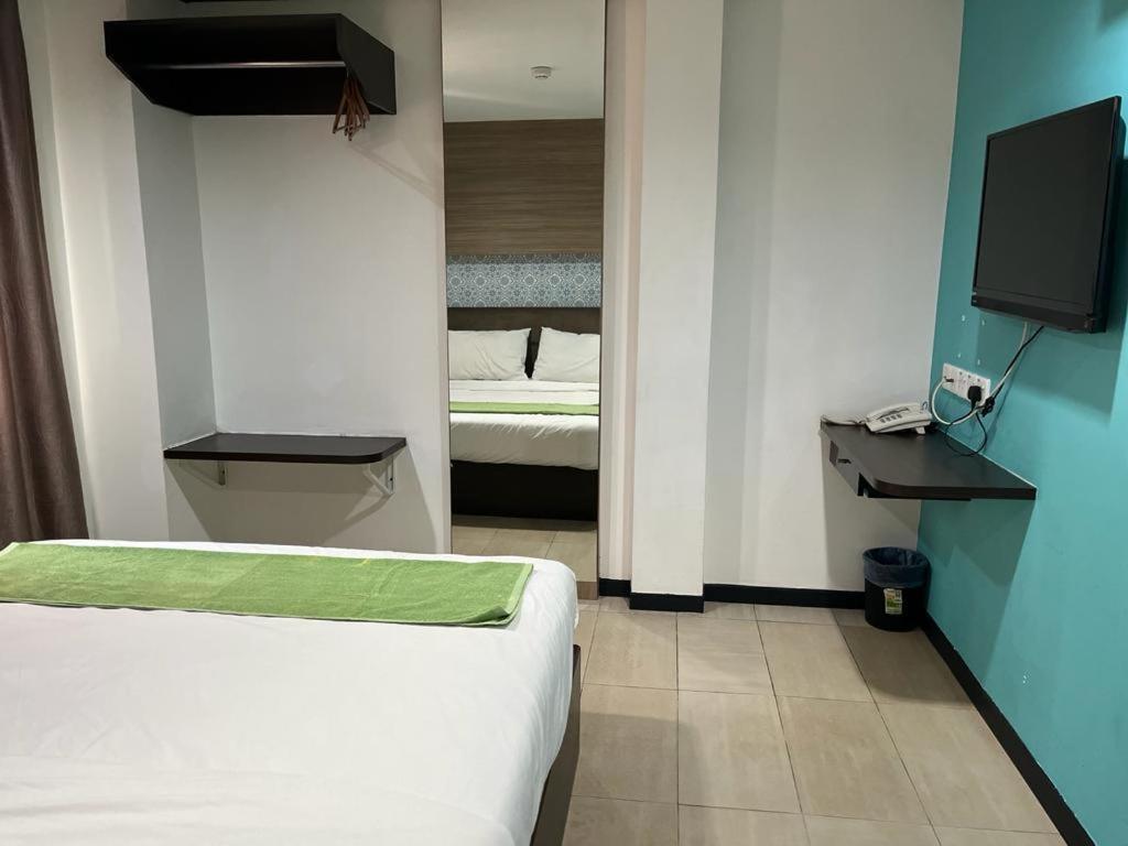 One Enigma Hotel Куала Лумпур Екстериор снимка